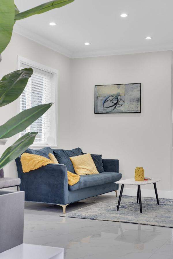 Hébergement de vacances Family-friendly, 3 Bed House - Private Backyard-central Location Vancouver
