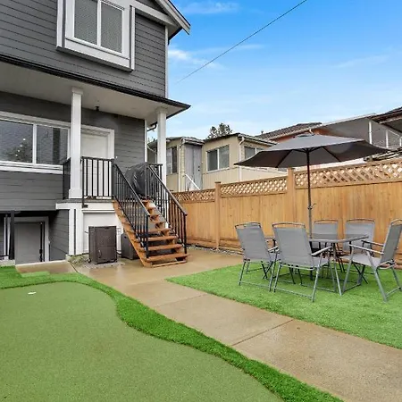 Family-Friendly, 3 Bed House - Private Backyard-Central Location Vancouver Exterior photo