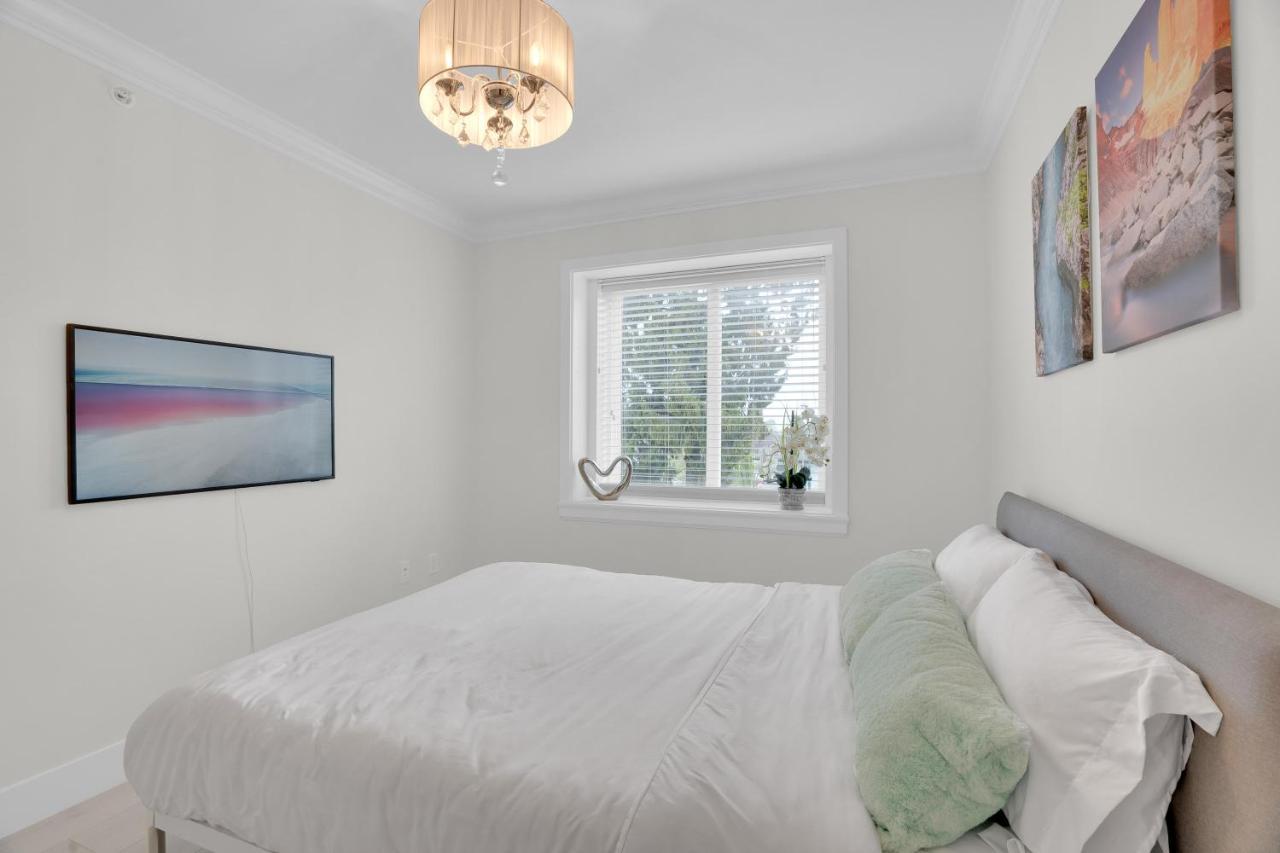 Family-friendly, 3 Bed House - Private Backyard-central Location Holiday home Vancouver