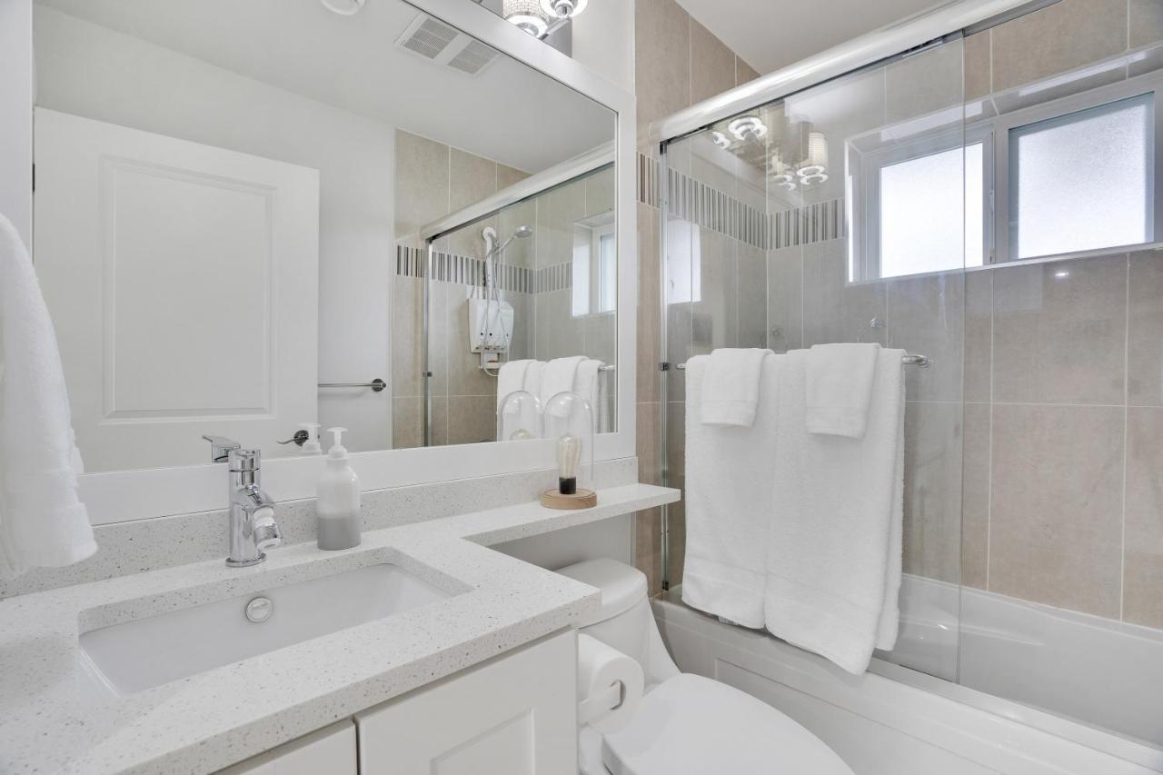 Family-friendly, 3 Bed House - Private Backyard-central Location Vancouver