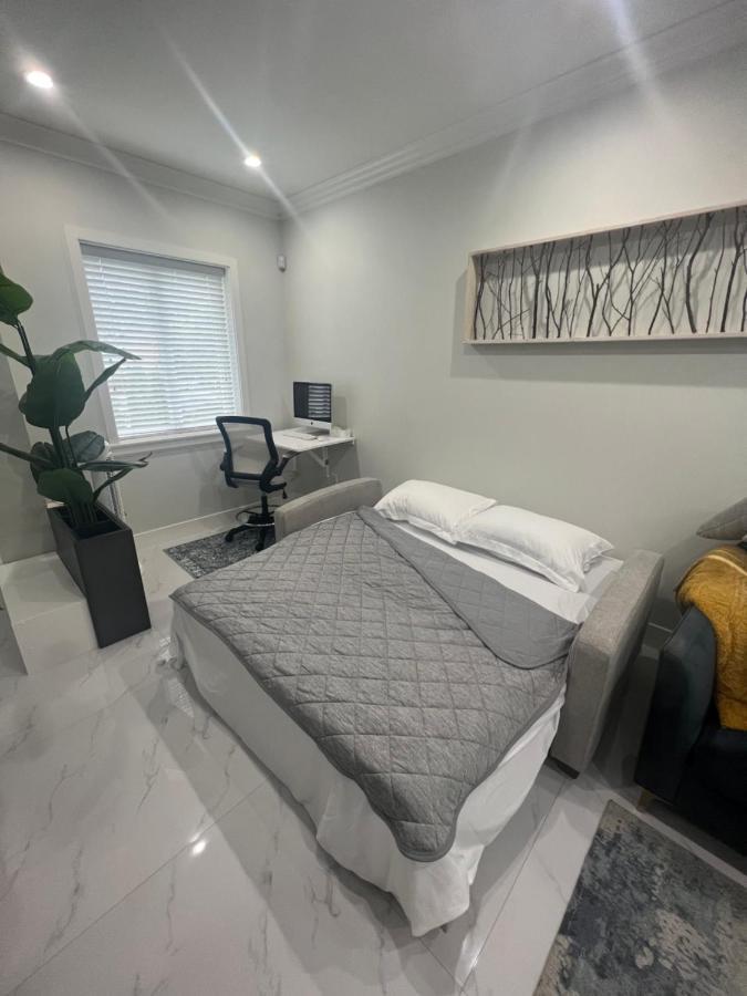Family-friendly, 3 Bed House - Private Backyard-central Location Vancouver